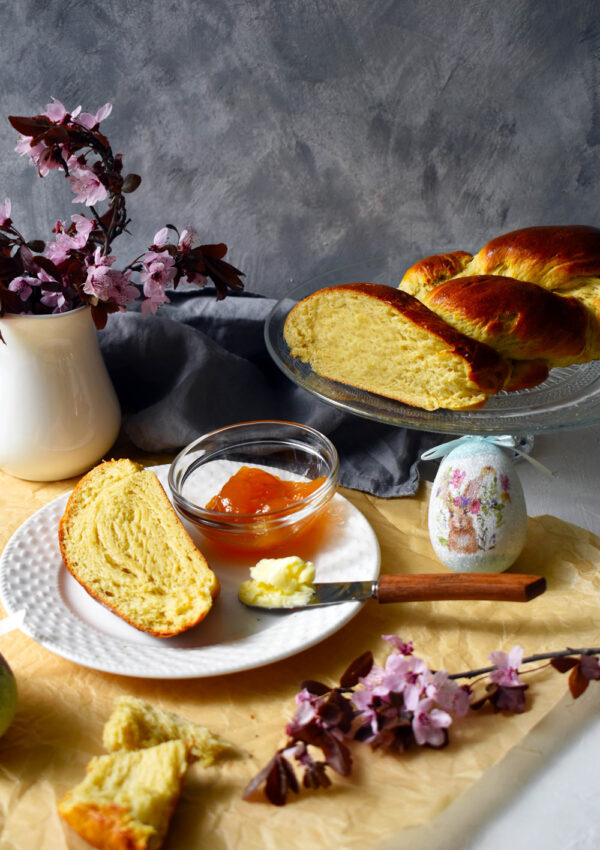 A húsvéti kalács története és a hagyományos receptek