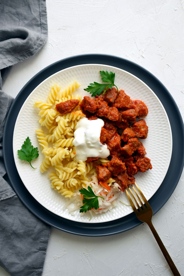 marhapörkölt tésztával recept