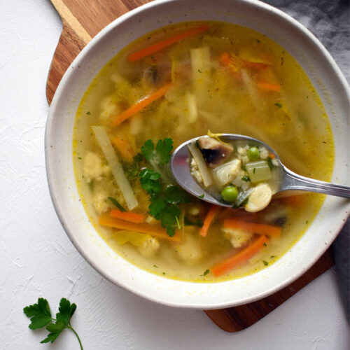 Zöldségleves vajas galuskával